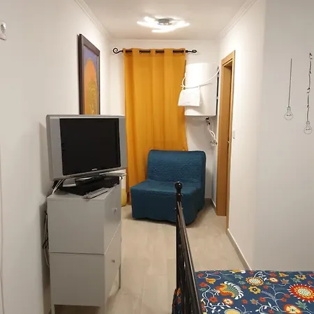 Hostel Terminal 4 Lisbon