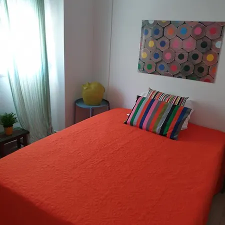 Hostel Terminal 4 *