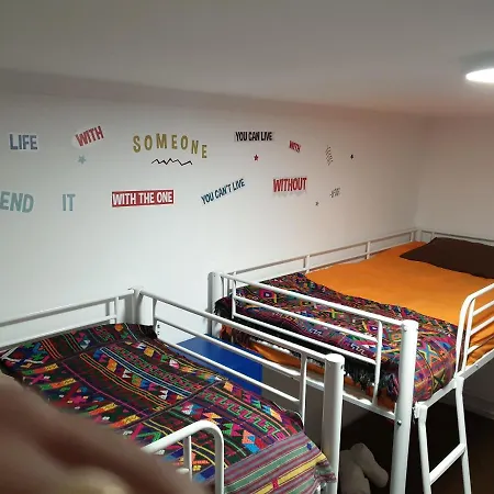 Terminal 4 Hostel Lisboa